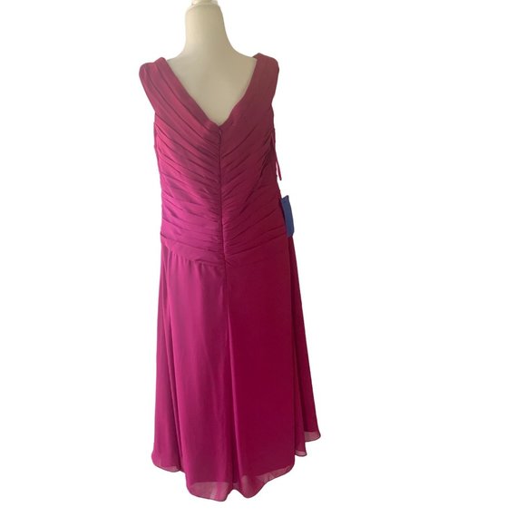 Merrily Chiffon Bridesmaid Gown Women's Sleeveless V Neck Size 14 - Picture 9 of 9